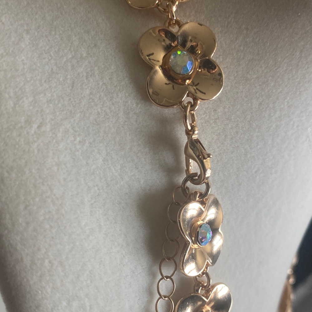 Vintage AB Gold Flower Necklace - Picture 6 of 9